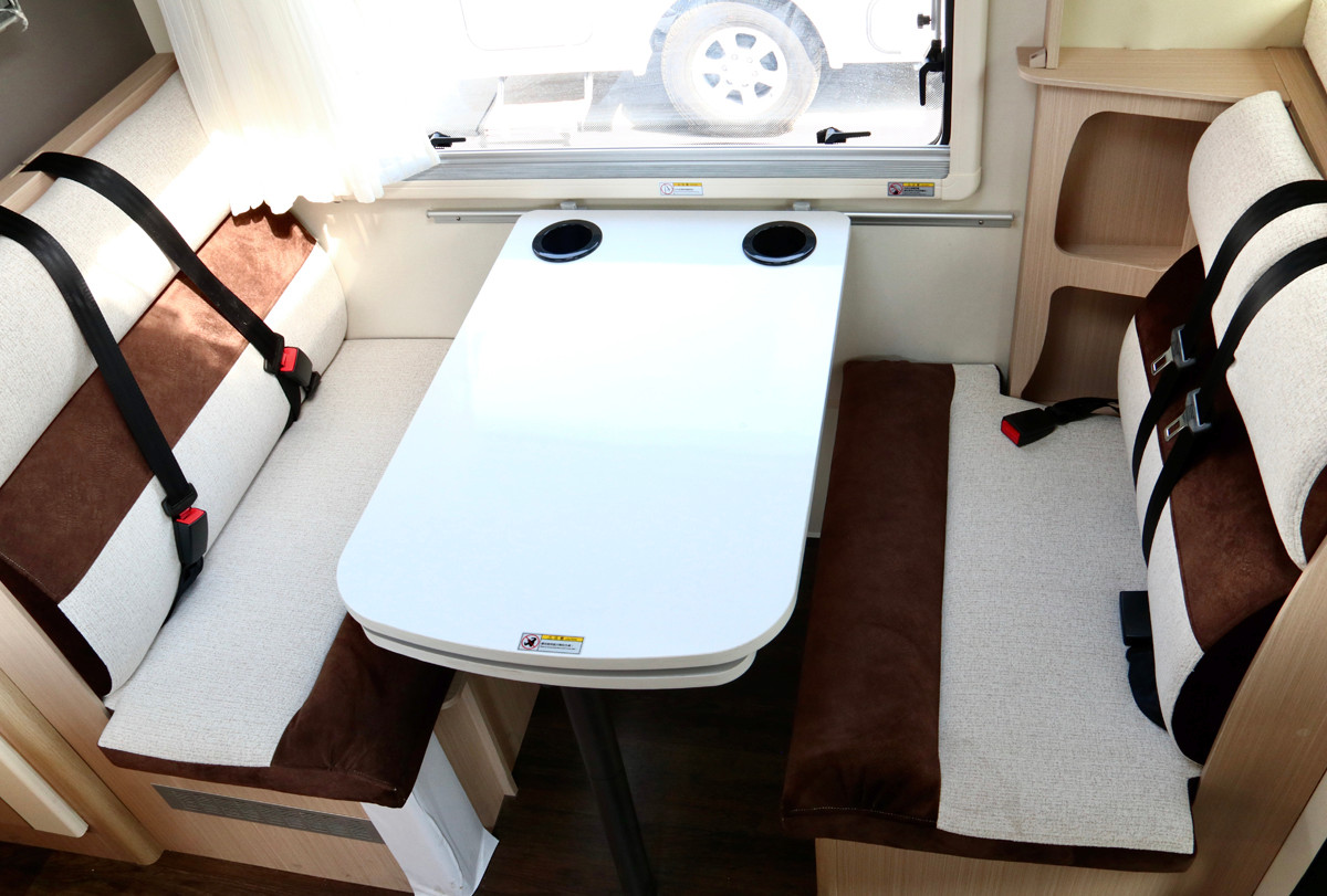 這款房車是怎么實(shí)現(xiàn)舒適大床的？