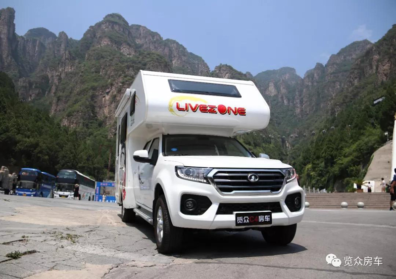 房車還就要選汽油、四驅、兩米大床