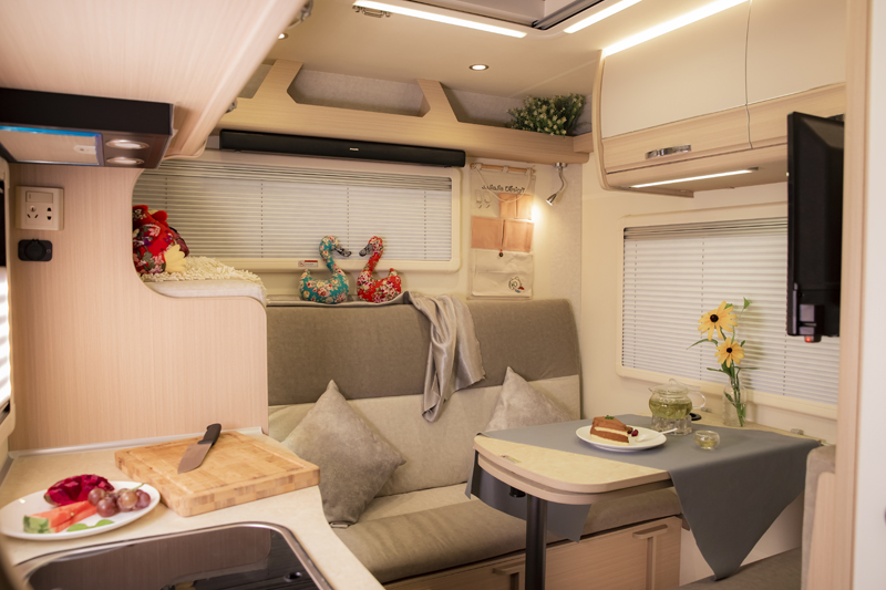 上下鋪床的房車，空間利用真合適