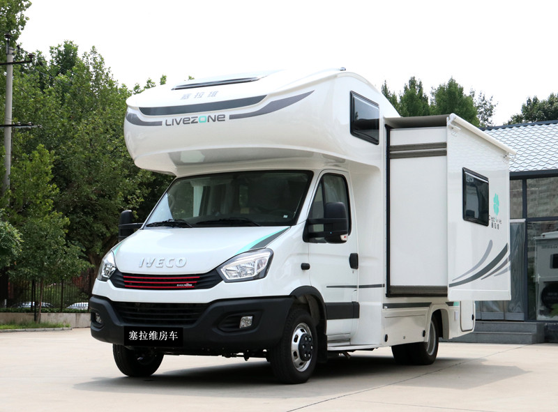 要大空間也更舒適，這樣的房車很棒