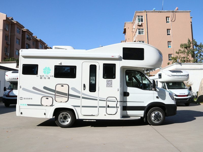 更舒適的房車生活，還是選這款房車