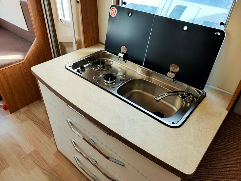 新品上市，這款拖掛房車值得選擇