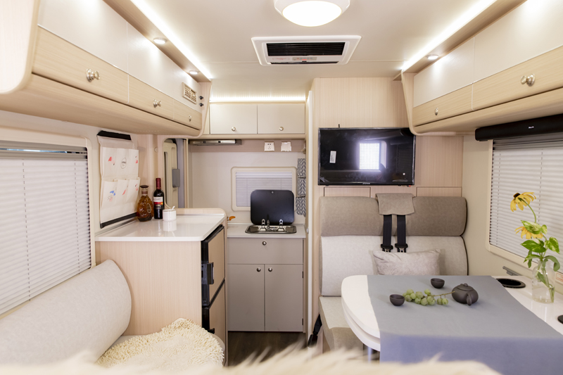 多款四驅房車,你看中哪個? 多款四驅房車,你看中哪個?