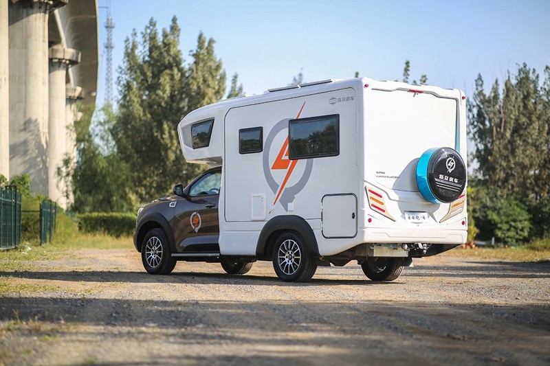 四驅強者，這幾款房車無畏崎嶇