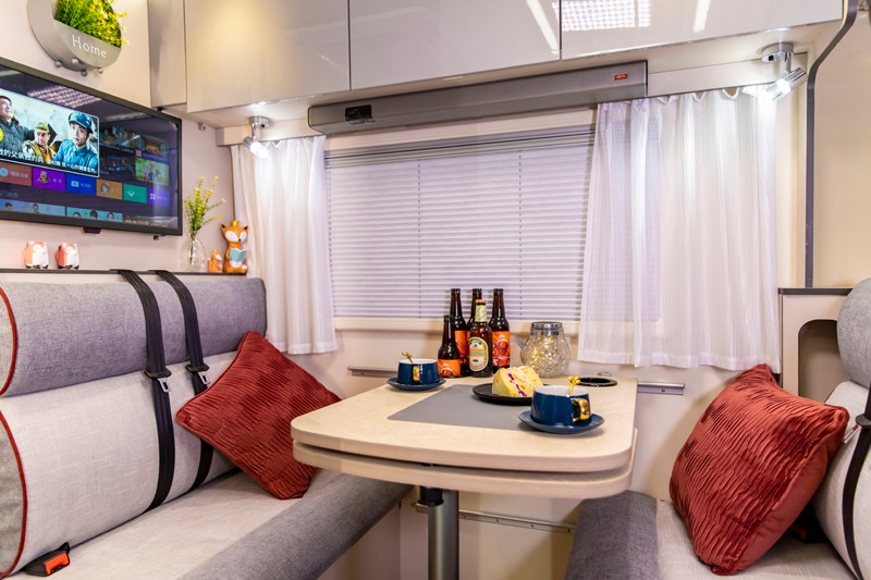 年輕、動力、狂野、舒適，這款房車好