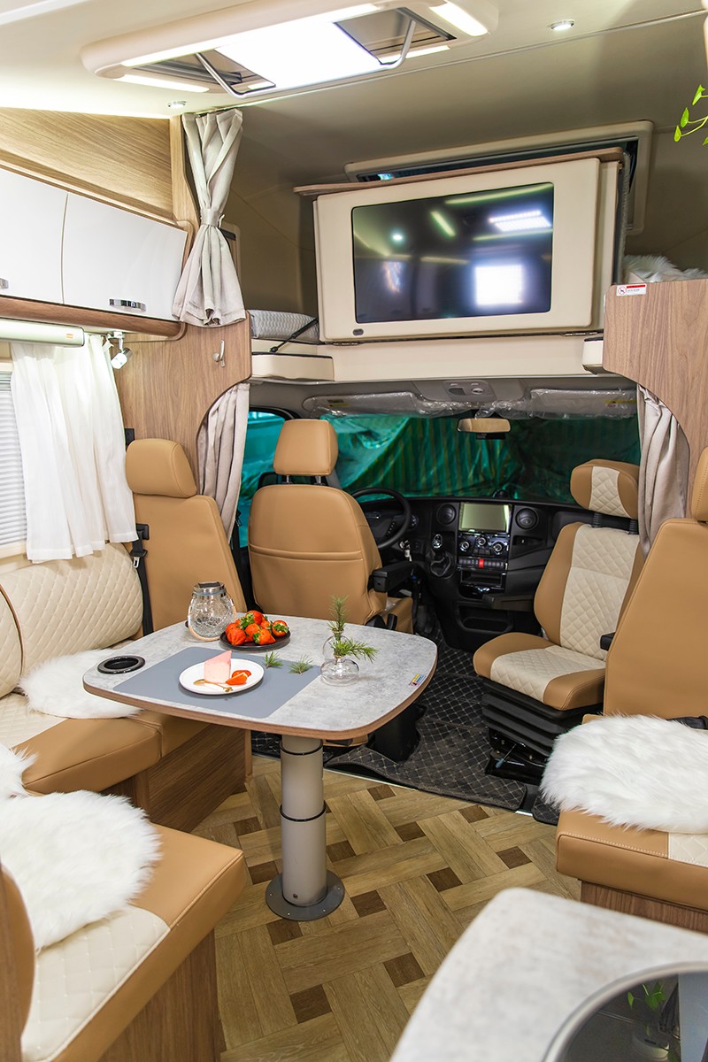 很多人喜歡睡這款房車，確實舒服