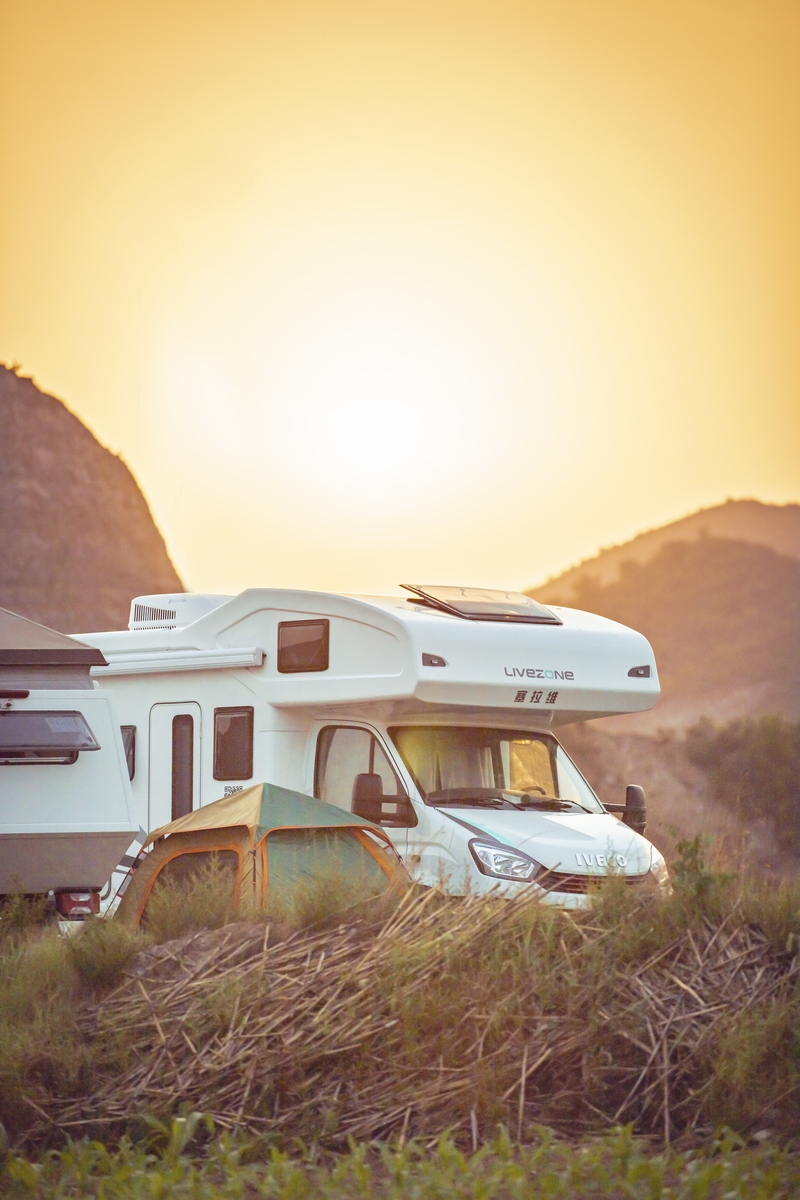 適合一家人的旅居房車，自由炮房車